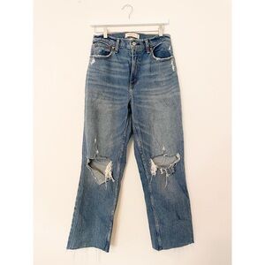 90 straight ultra high rise Abercrombie and Fitch jeans